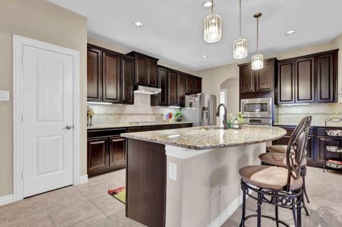 8118 12 Fairway Ln, Humble TX 77346-1716 exterior