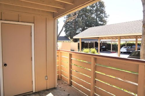 107 Monte Verano Ct, San Jose CA 95116-2658 exterior