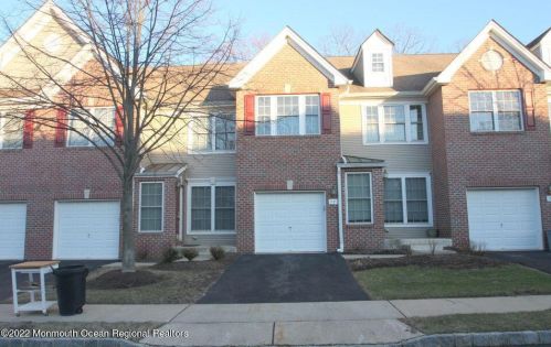 77 Ironwood Ct, Middletown, NJ 07748-1917