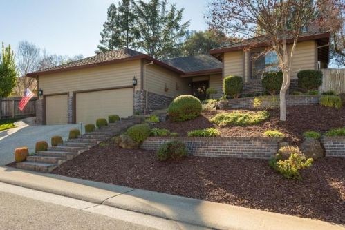108 Abrozo Ct, Folsom, CA 95630-4933