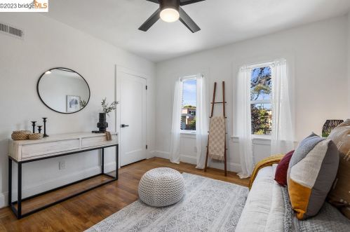 1307 Haskell St, Berkeley CA 94702-2415 exterior