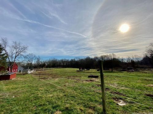 133 Hebron Tpke, Exeter CT 06249-2507 exterior