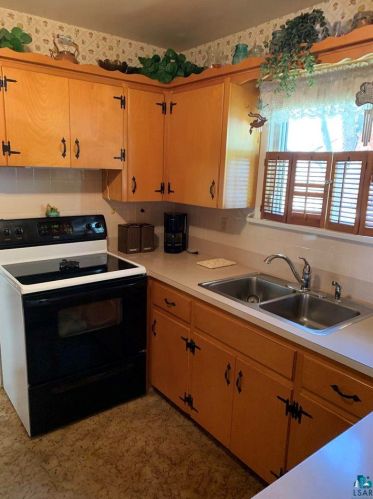 967 Sheridan St, Ely, MN 55731-1635