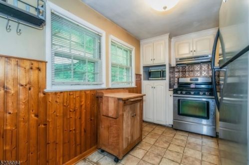 929 Plymouth Lake Dr, Fredon NJ  07860-4127 exterior