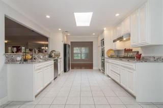 5166 Meadow Crest Dr, Dallas TX  75229-2947 exterior