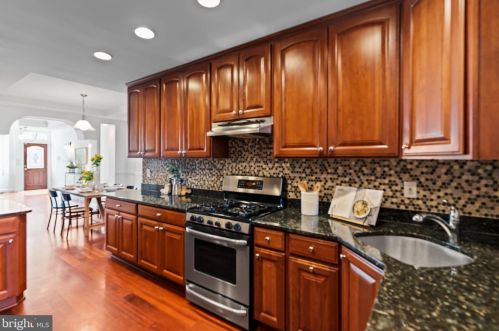 118 Carolina Ave, Washington DC 20003-2003 exterior