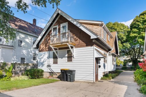 2233 63, Milwaukee WI 53213-1558 exterior