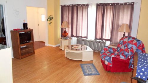 3031 11th St, Milwaukee, WI 53215-3815