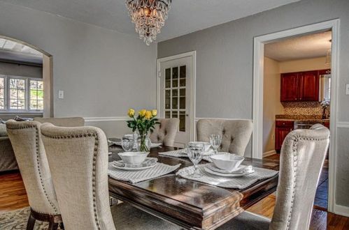 250 Cascade Rd, Pittsburgh PA 15221-4464 exterior