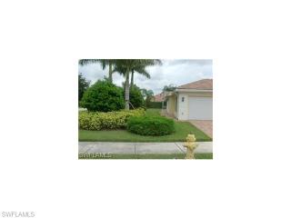 7540 Firenze Ln, Naples, FL 34114-2657