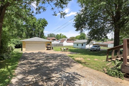 749 Pardella Ave, Saint Louis MO 63125-1432 exterior