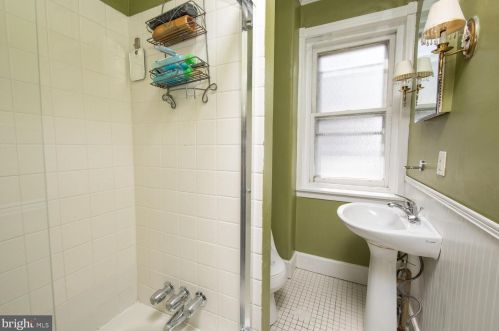 4445 Fleming St, Philadelphia PA 19128-4809 exterior