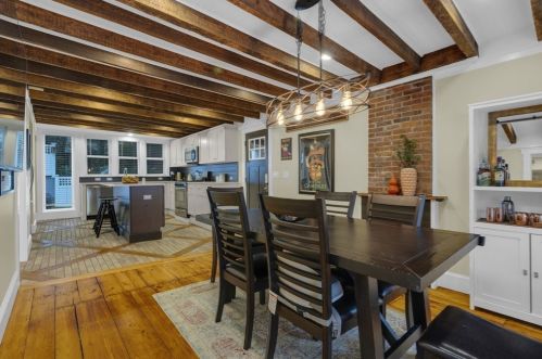 18 Linden St, Boston MA  02122 exterior