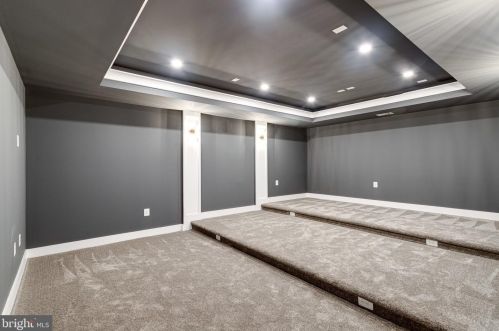 1520 Brookhaven Dr, Mc Lean VA  22101-4127 exterior