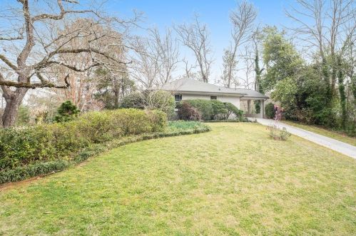 2409 Melinda Ct, Atlanta GA 30345 exterior