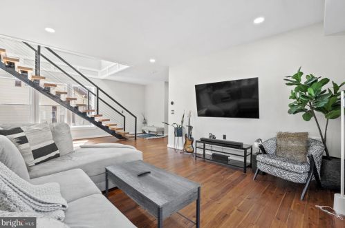 2216 30th St, Washington DC  20020-3369 exterior