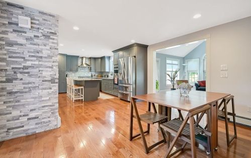 2 Trevor Ln, Worcester MA  01605-1081 exterior