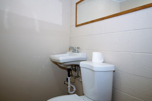 3627 63rd St, Milwaukee WI 53220-1327 exterior