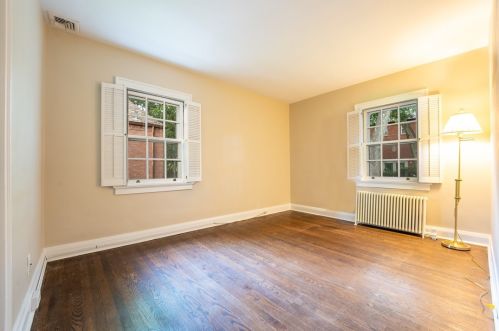 425 Olympia Rd, Pittsburgh PA 15211-1312 exterior