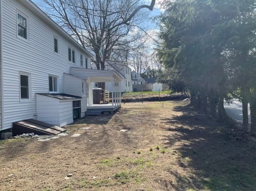 2 Colony Ln, Worcester MA  01612-1426 exterior