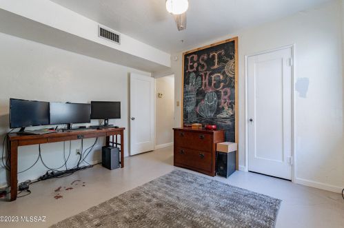 2221 2 St, Tucson AZ 85711-1058 exterior