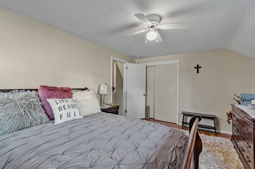 128 Paree Dr, Pittsburgh PA  15239-2424 exterior