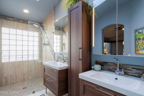 2261 Gerbera Way, Tucson AZ 85755-7167 exterior