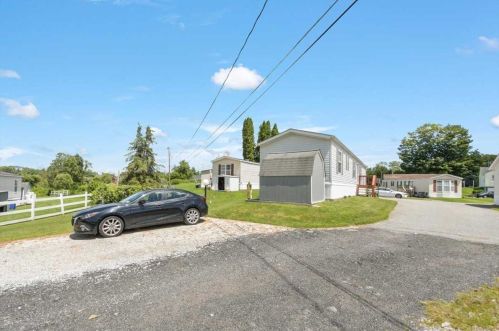 26 Heritage Cir, Patterson NY 12563-2625 exterior