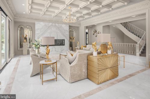 6431 Georgetown Pike, Mc Lean VA 22101-2212 exterior