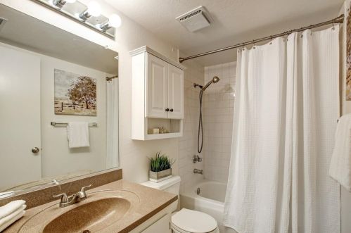 879 Camelback Pl, Concord CA 94523-1225 exterior