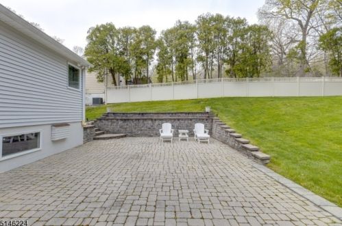 278 Ravenswood St, Mountainside NJ  07092-1360 exterior