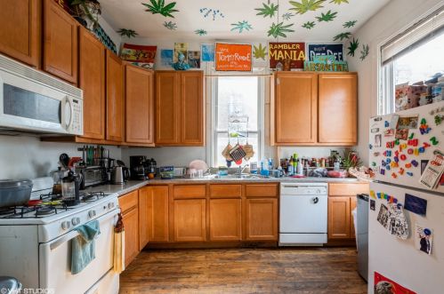 900 Damen Ave, Chicago IL 60647-5508 exterior