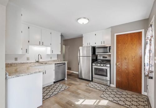 2580 17th Ave, Saint Paul MN  55109-1815 exterior