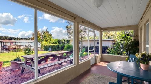 4038 Shorecrest Dr, Orlando FL 32817-1255 exterior