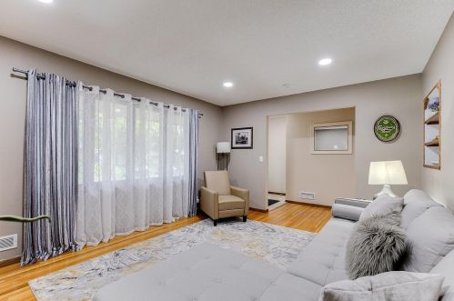 13825 Gladiola Way, Saint Paul MN  55124-7340 exterior