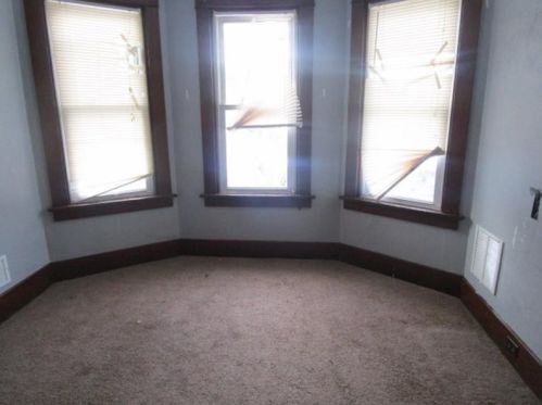 3104 Ashlyn St, Pittsburgh PA 15204-1706 exterior