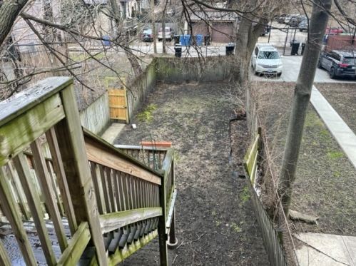 6150 University Ave, Chicago IL 60637-2724 exterior