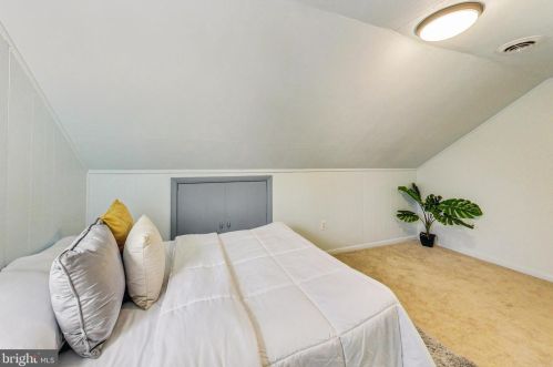 903 Robin Rd, Silver Spring MD  20901-1872 exterior