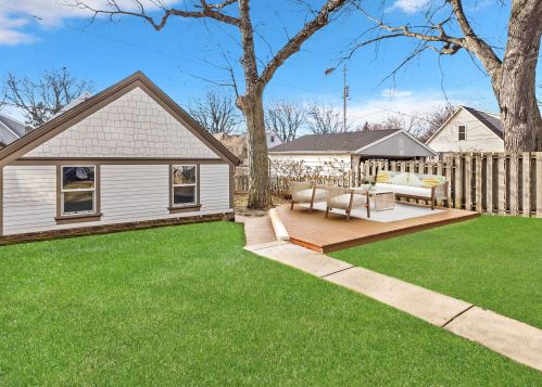 2867 Superior St, Milwaukee WI  53207-2550 exterior