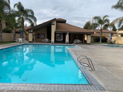 3176 Andre Ln, Turlock CA 95382-1061 exterior