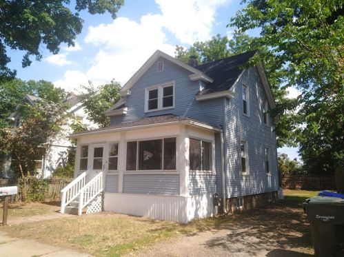 15 Eldert St, Springfield MA  01109-2517 exterior