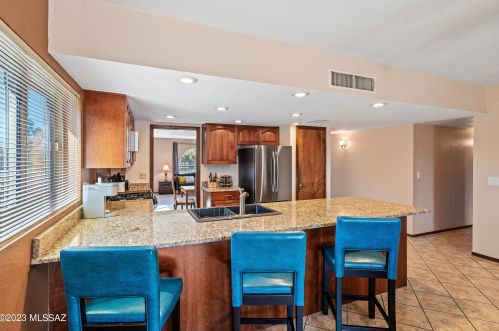 8834 27 St, Tucson AZ 85711-5609 exterior