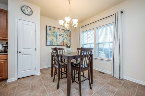 137 Cimarron Dr, Moon Twp PA  15108-9642 exterior