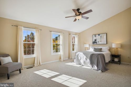 7027 Chesley Search Way, Alexandria VA 22315-4754 exterior