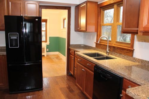 214 40th Ave, Duluth MN 55804-2132 exterior