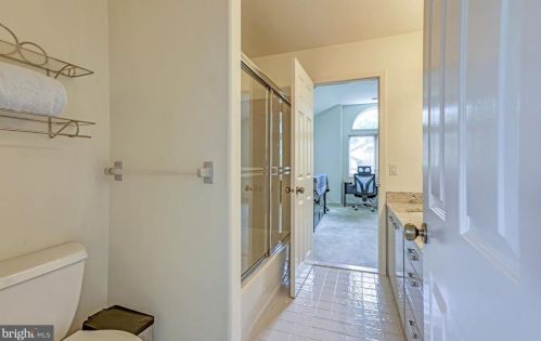 283 Sayre Dr, Princeton NJ 08540-5872 exterior