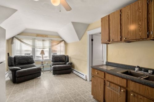 34 Park St, Salem MA 01970-4927 exterior