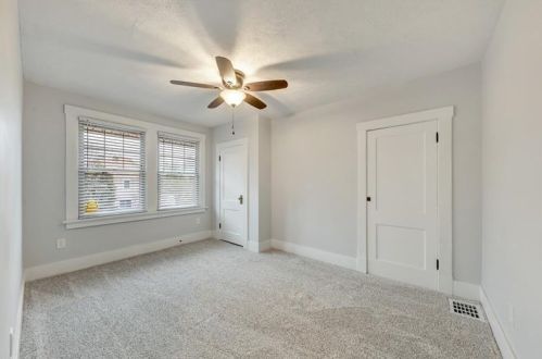 1692 Hillsdale Ave, Pittsburgh PA 15216-2018 exterior