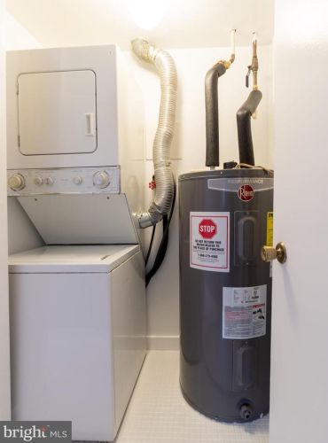 12704 Veirs Mill Rd, Rockville MD 20853-3507 exterior