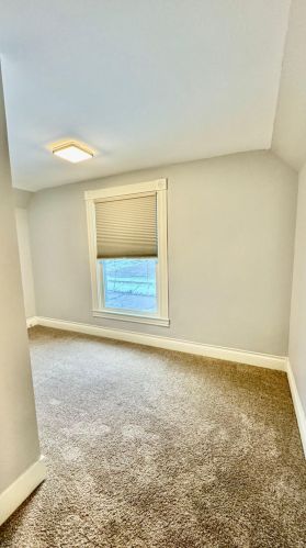 447 Dickinson St, Grand Rapids MI 49507-2109 exterior